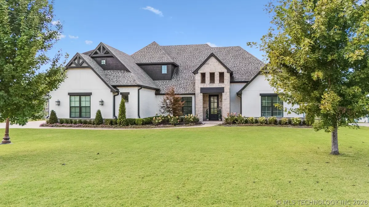 19236 E Twin Creeks Drive, Owasso, OK 74015 - #1