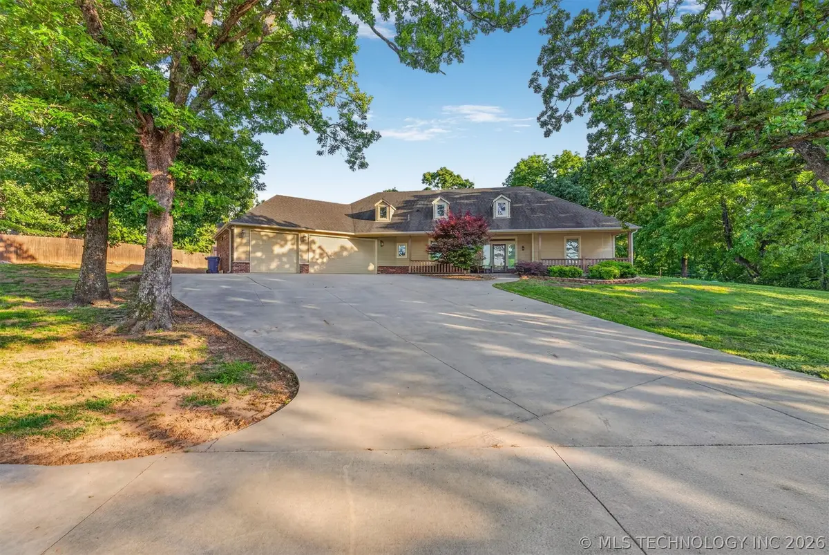 1902 E 370 Road, Talala, OK 74080 - #1