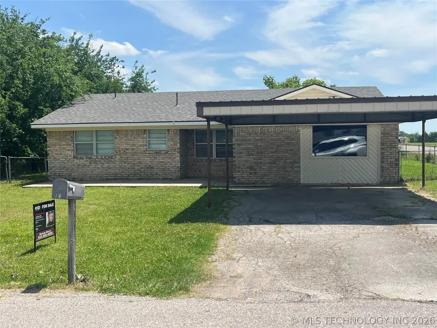 115 Laurel Street, Lone Grove, OK 73443 - #2