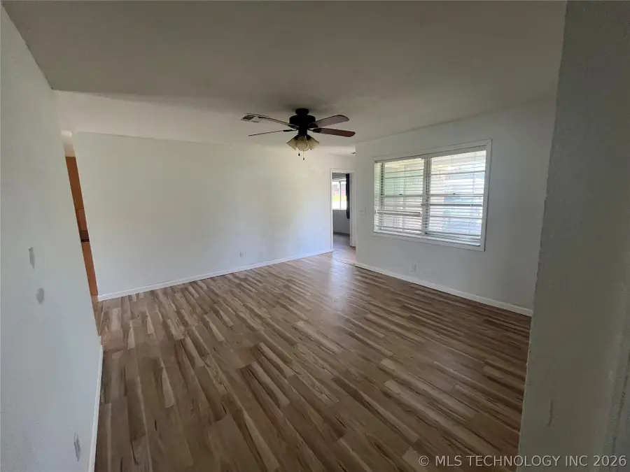 115 Laurel Street, Lone Grove, OK 73443 - #3