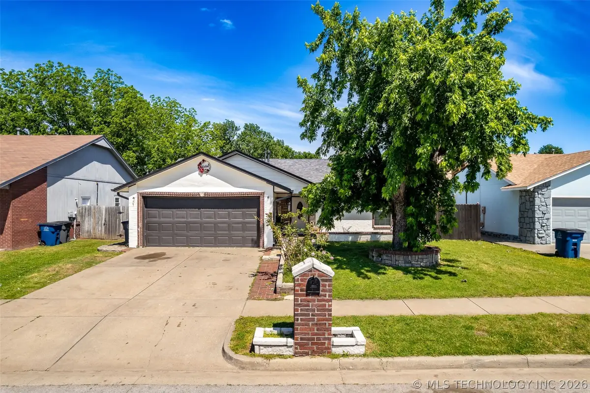1555 S 137th East Avenue, Tulsa, OK 74108 - #1