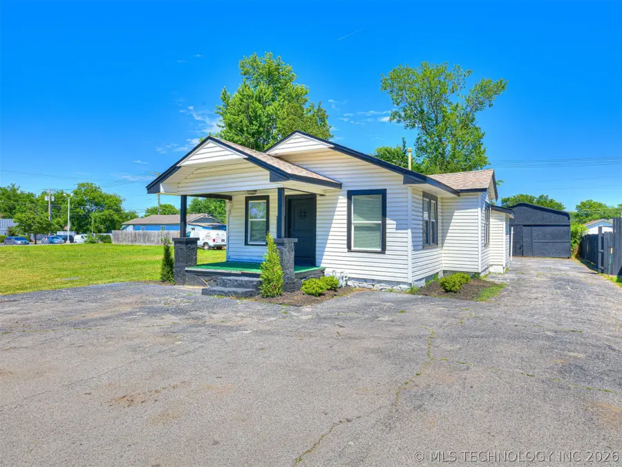 4809 S 33rd West Avenue, Tulsa, OK 74107 - #2