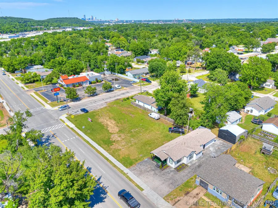 4809 S 33rd West Avenue, Tulsa, OK 74107 - #3