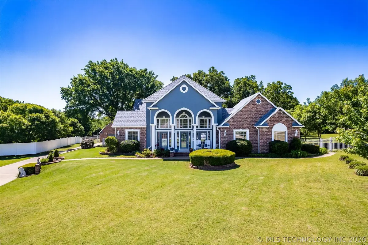 13602 W 42nd Place S, Sand Springs, OK 74063 - #1