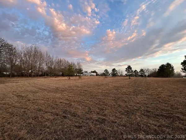 S 267th East Avenue, Coweta, OK 74429