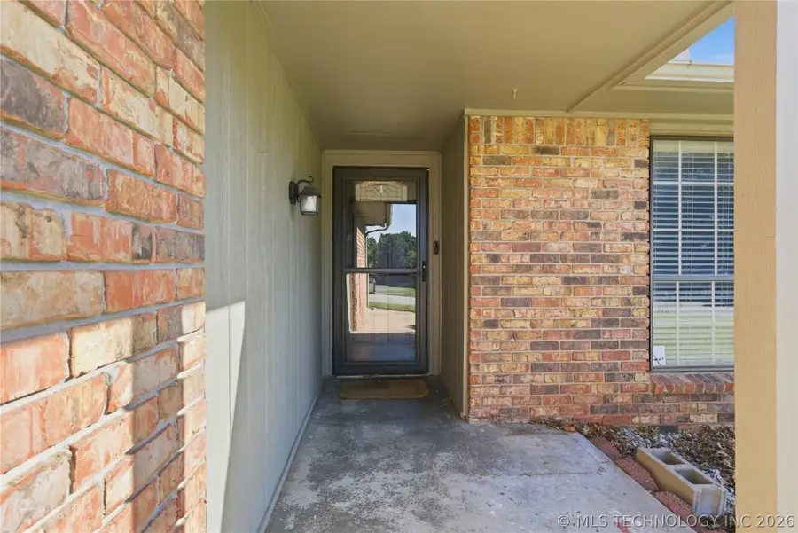 132 W Jefferson Street, Broken Arrow, OK 74011 - #3