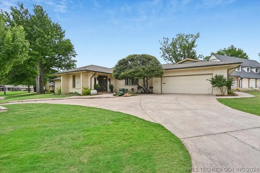 5715 S Evanston Place, Tulsa, OK 74105 - #2