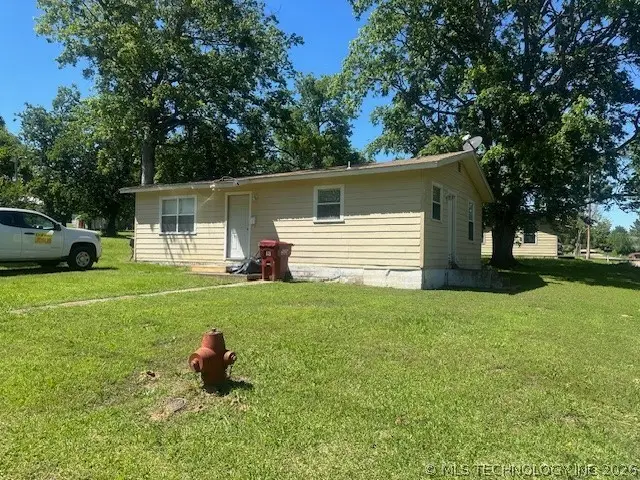702 W Duke Street, Hugo, OK 74743 - #1