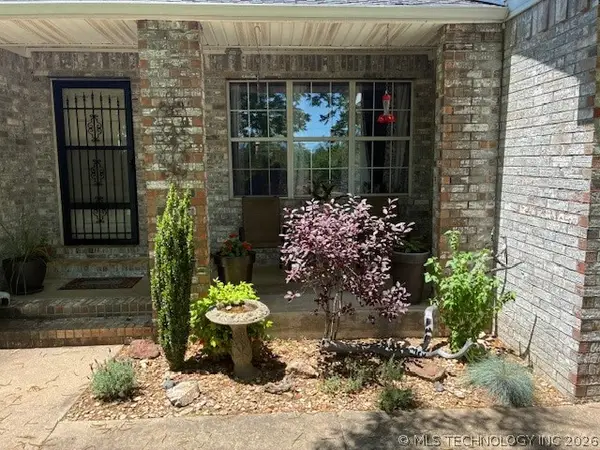 625 S Main Street, Krebs, OK 74501