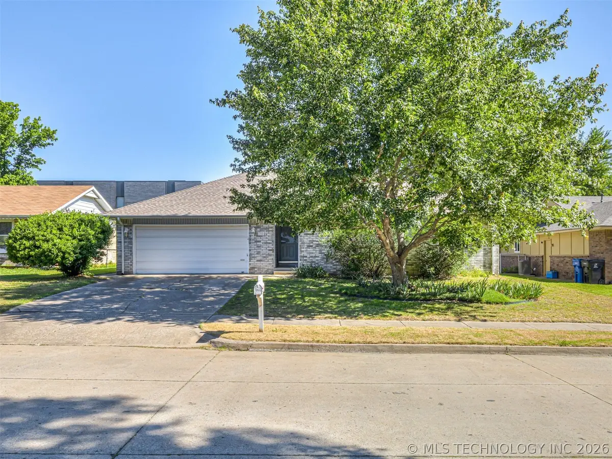 302 W Fulton Street, Broken Arrow, OK 74012 - #1