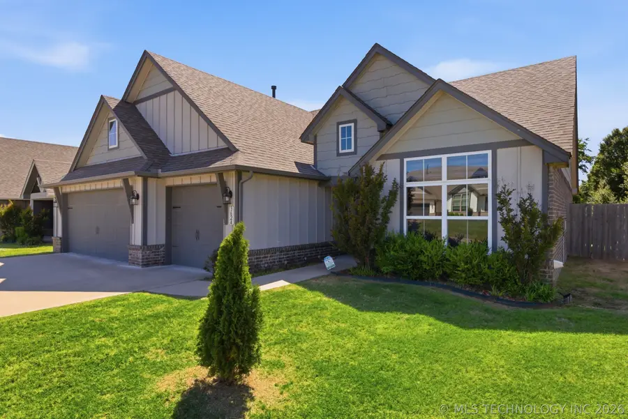 3624 N 32nd Street, Broken Arrow, OK 74014 - #2