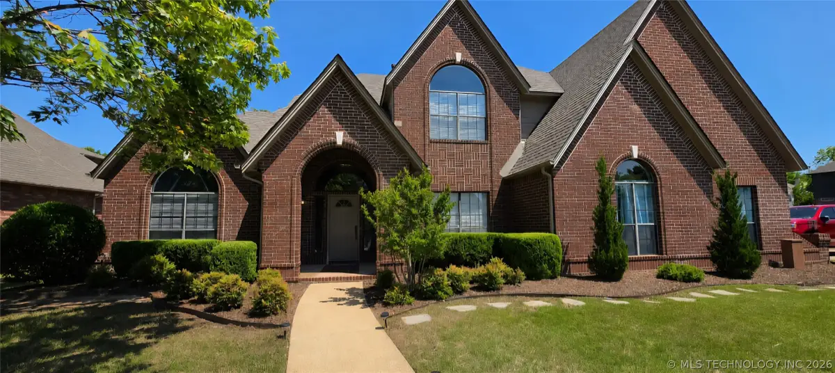 3900 W Vandalia Street, Broken Arrow, OK 74012 - #1