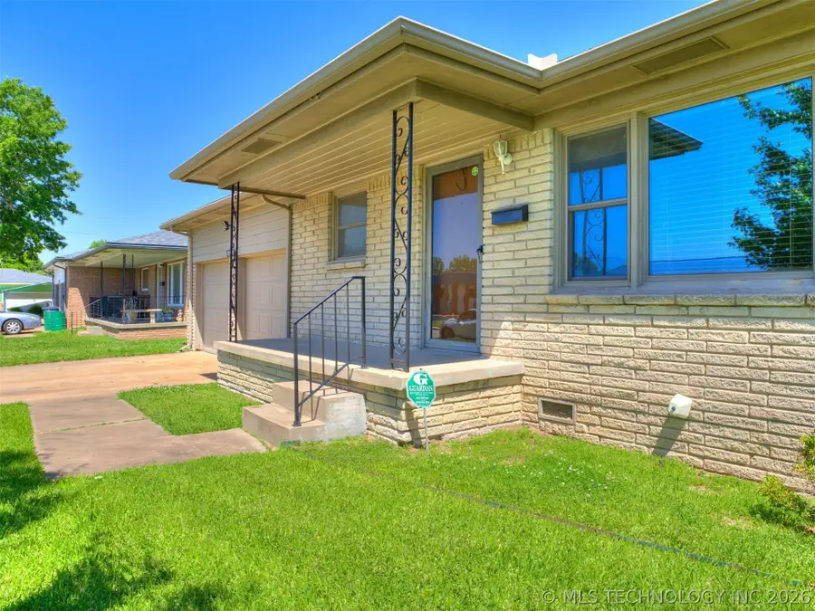 10909 E 5th Street, Tulsa, OK 74128 - #2