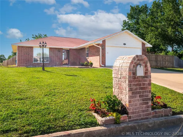 1945 Green Meadows Drive, McAlester, OK 74501