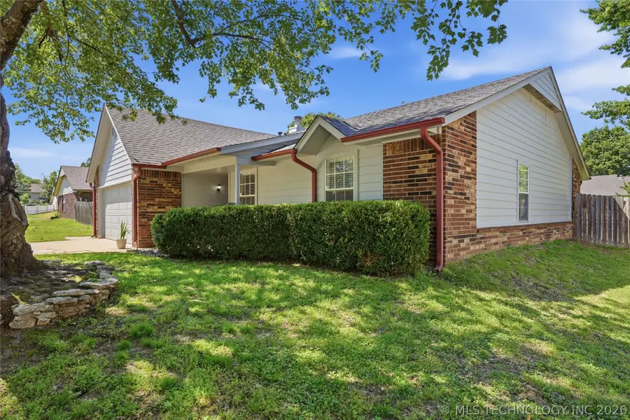 1318 W Hot Springs Street, Broken Arrow, OK 74011 - #3