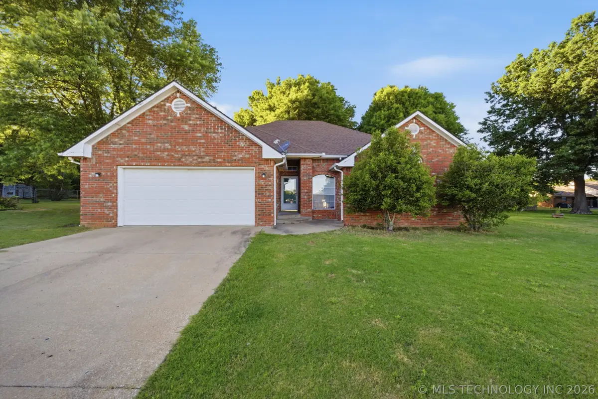 2203 Fieldstone Court S, Okmulgee, OK 74447 - #1