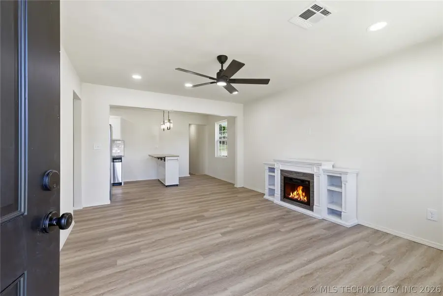 4698 Cheyenne Avenue, Tulsa, OK 74126 - #2