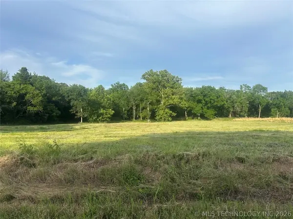 1 S 270 Road, Morris, OK 74445