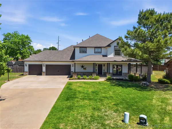 2413 W 109th Street S, Jenks, OK 74037