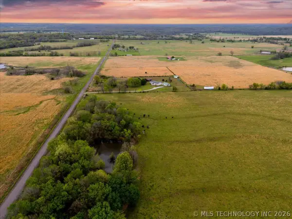 03 E 210 Road, Vinita, OK 74301