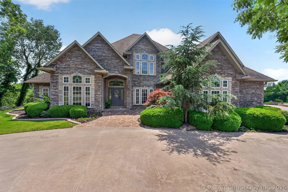 412 W Sunset Court, Catoosa, OK 74015 - #1