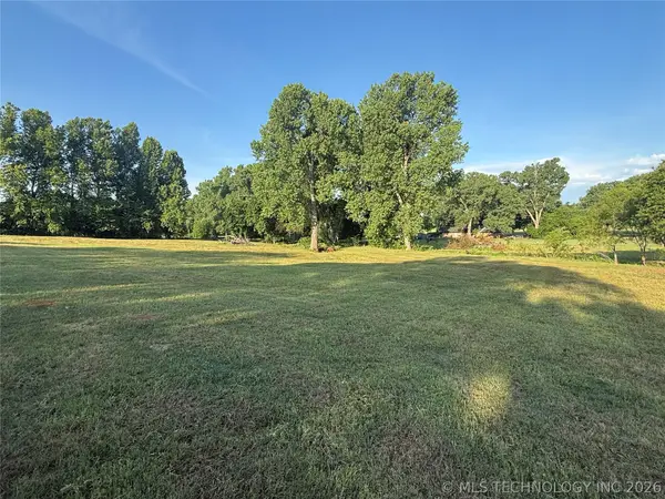 Rockwell Avenue S, Blanchard, OK 73010
