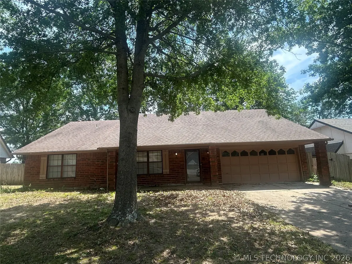 7918 E 77th Street, Tulsa, OK 74133 - #1