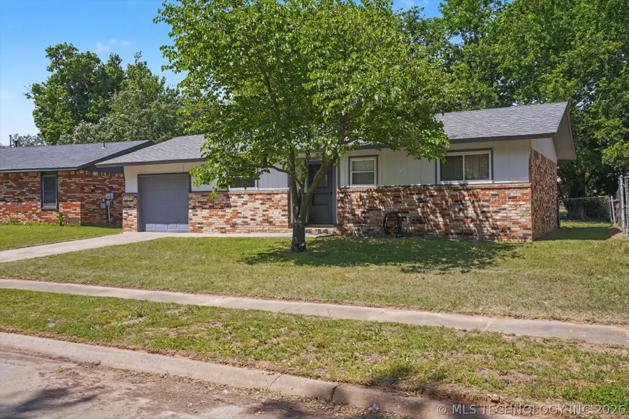 711 W 27th Street, Sand Springs, OK 74063 - #2