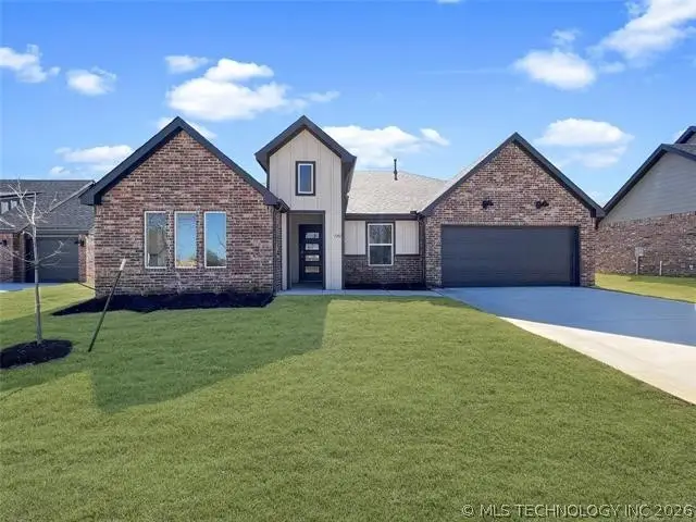 7142 E 154th Street S, Bixby, OK 74008 - #1