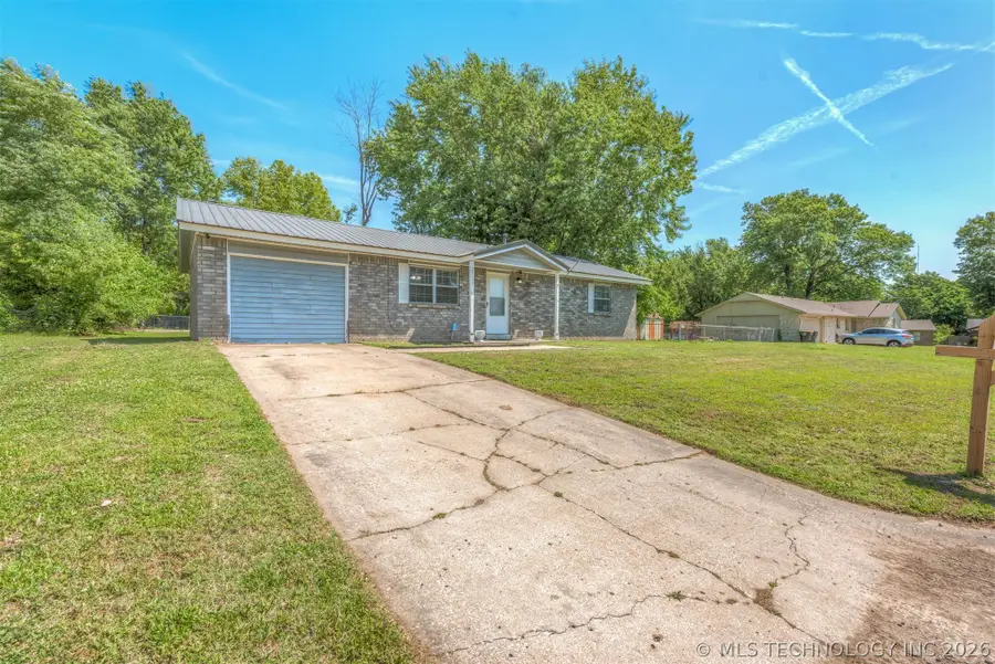 28637 E 137th Street, Coweta, OK 74429 - #3