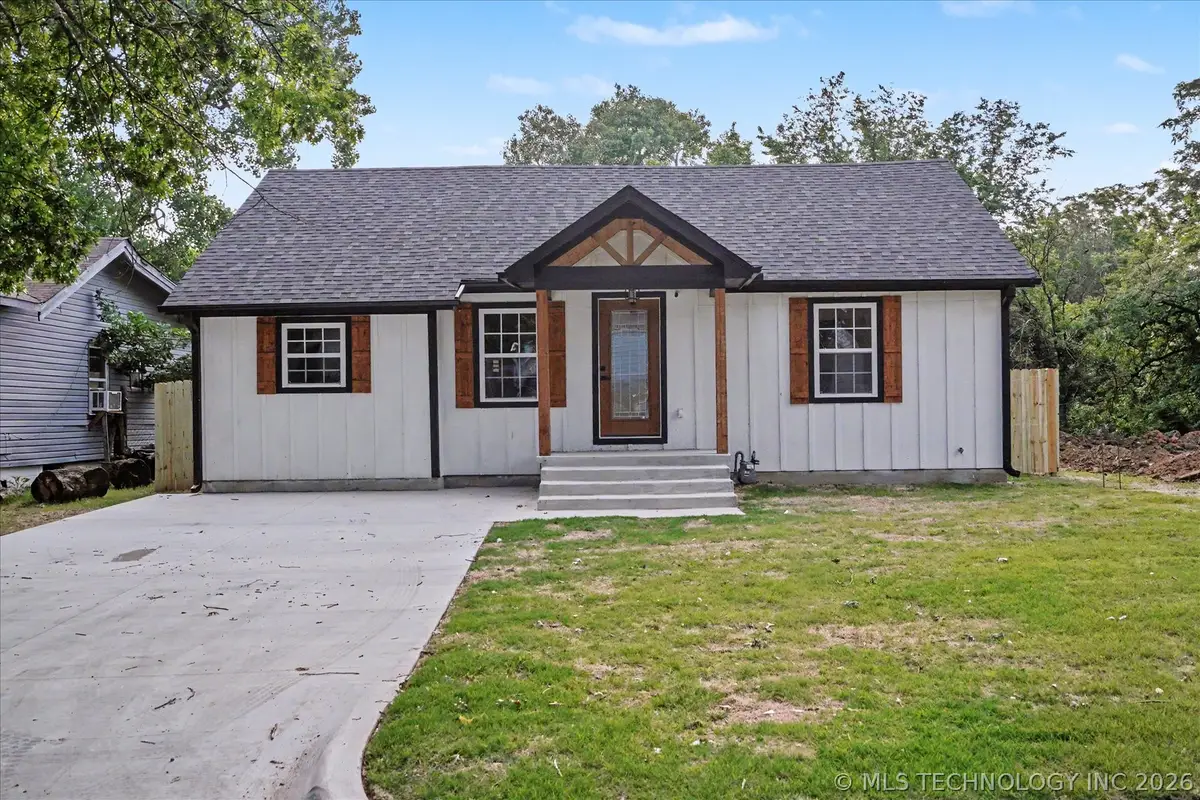 1049 N Oswego Avenue, Tulsa, OK 74115 - #1