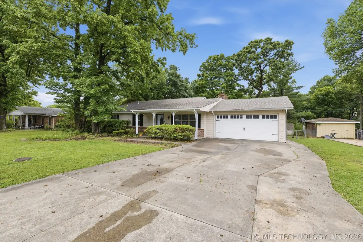 806 Janet Street, Tahlequah, OK 74464 - #1