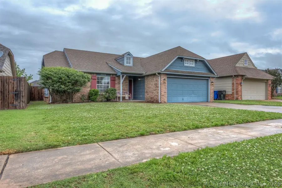 3606 E Berkeley Street, Broken Arrow, OK 74014 - #3