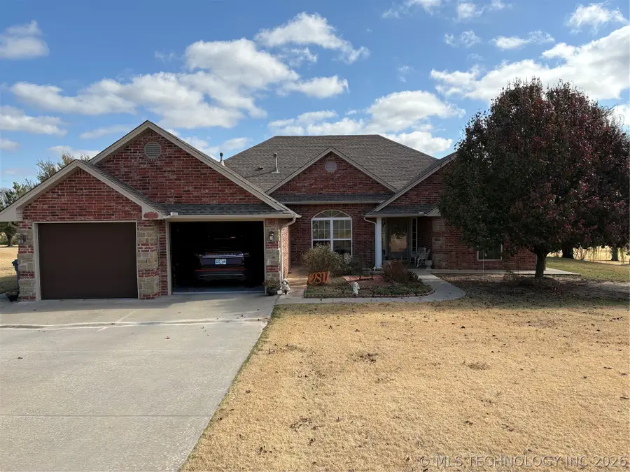 1001 Country Club, Cushing, OK 74023 - #2