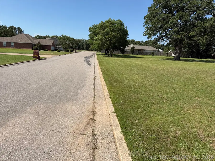 1634 Brentwood, Ardmore, OK 73401 - #3