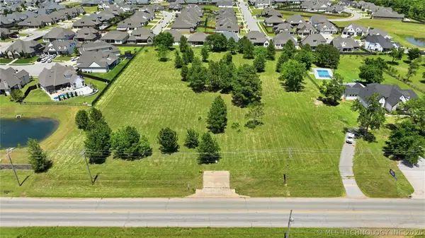 619 E 131 Street S, Jenks, OK 74037