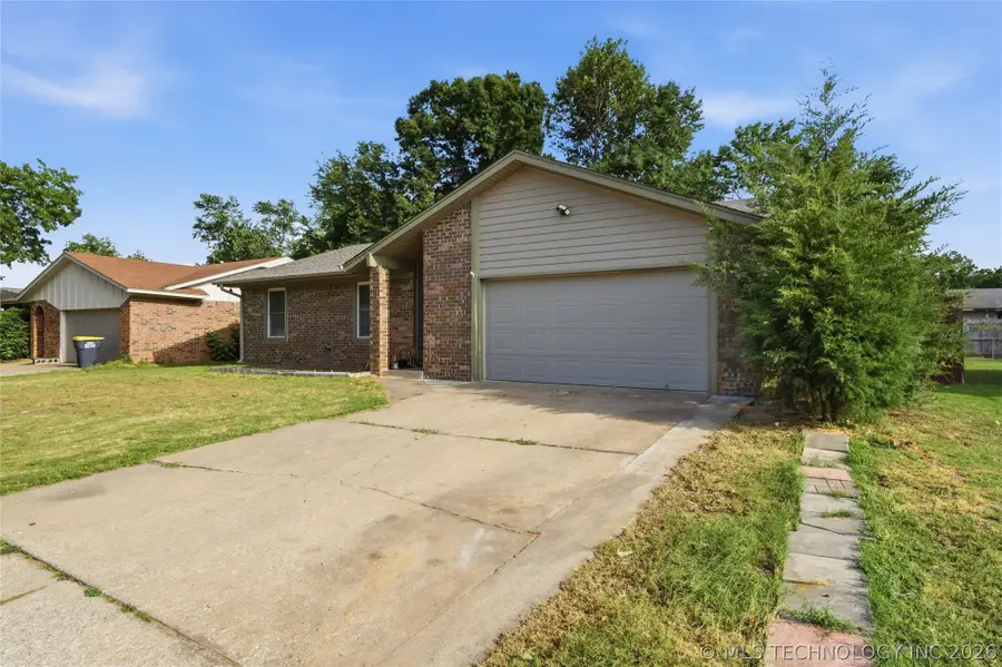 518 E E Street, Jenks, OK 74037 - #3
