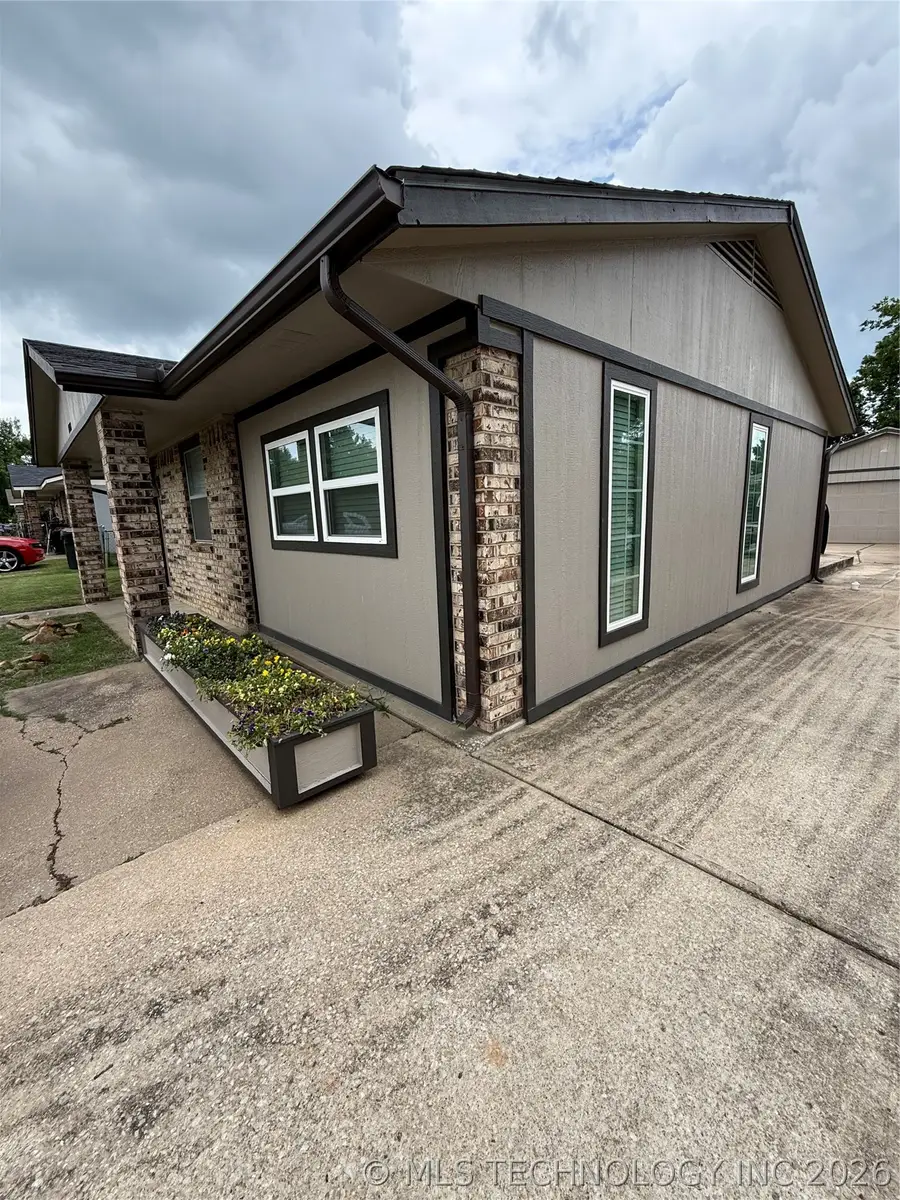 1008 W 9th Street S, Claremore, OK 74017 - #3