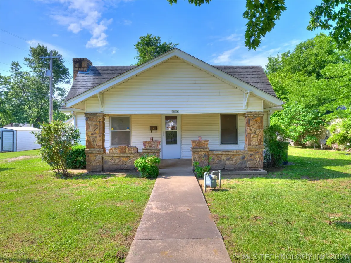 2812 W 37th Place, Tulsa, OK 74107 - #1