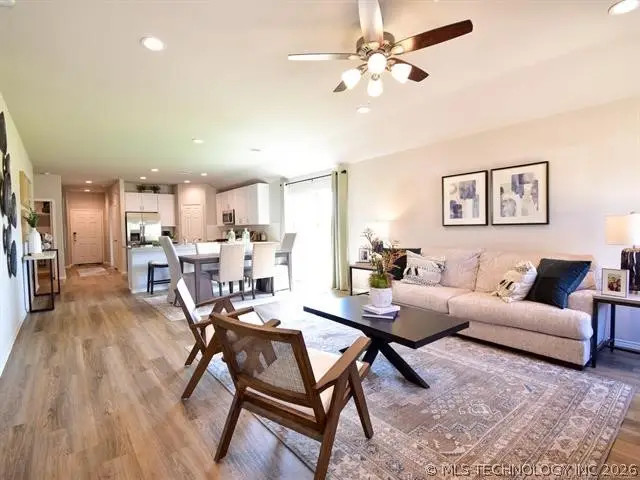 11832 S 279th East Avenue, Coweta, OK 74429 - #3