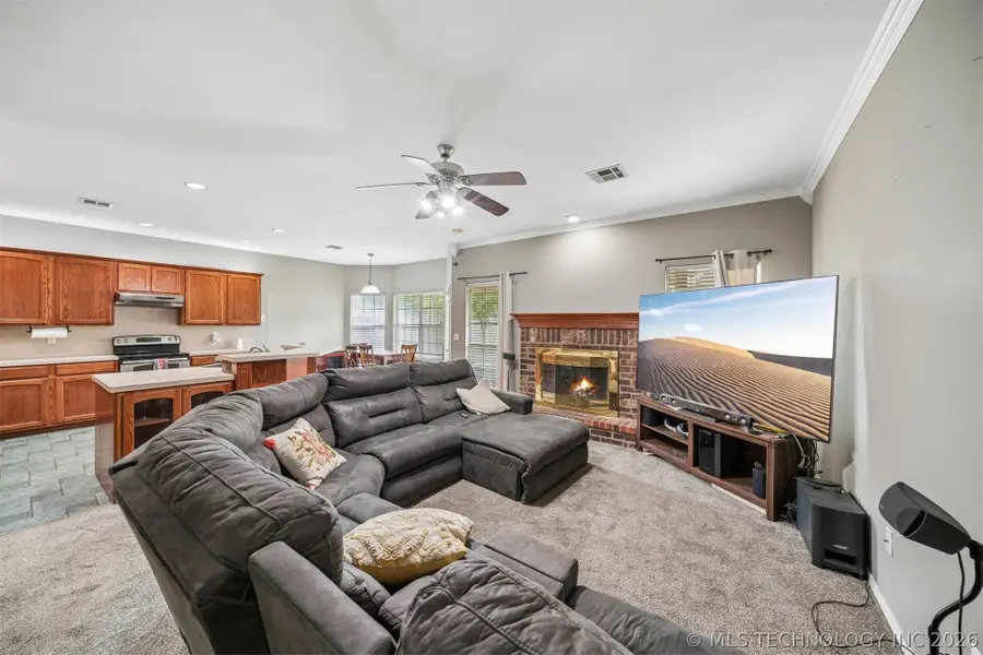 2909 W Oakland Street, Broken Arrow, OK 74012 - #3
