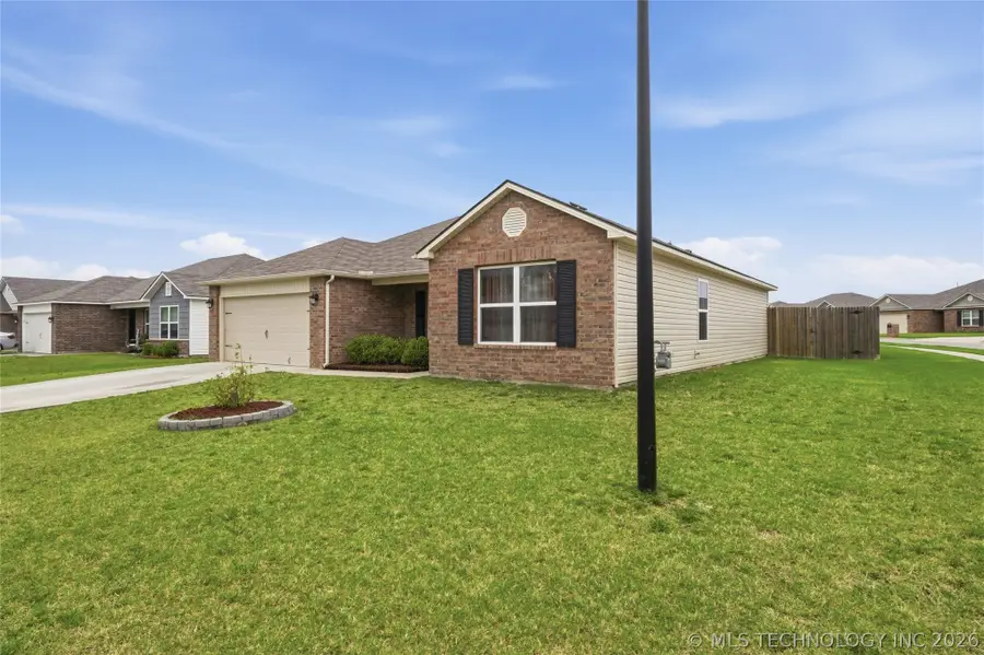23464 S Donna Lane, Claremore, OK 74019 - #2