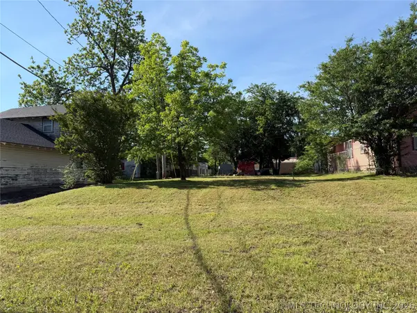 414 E 9th Street, Okmulgee, OK 74447