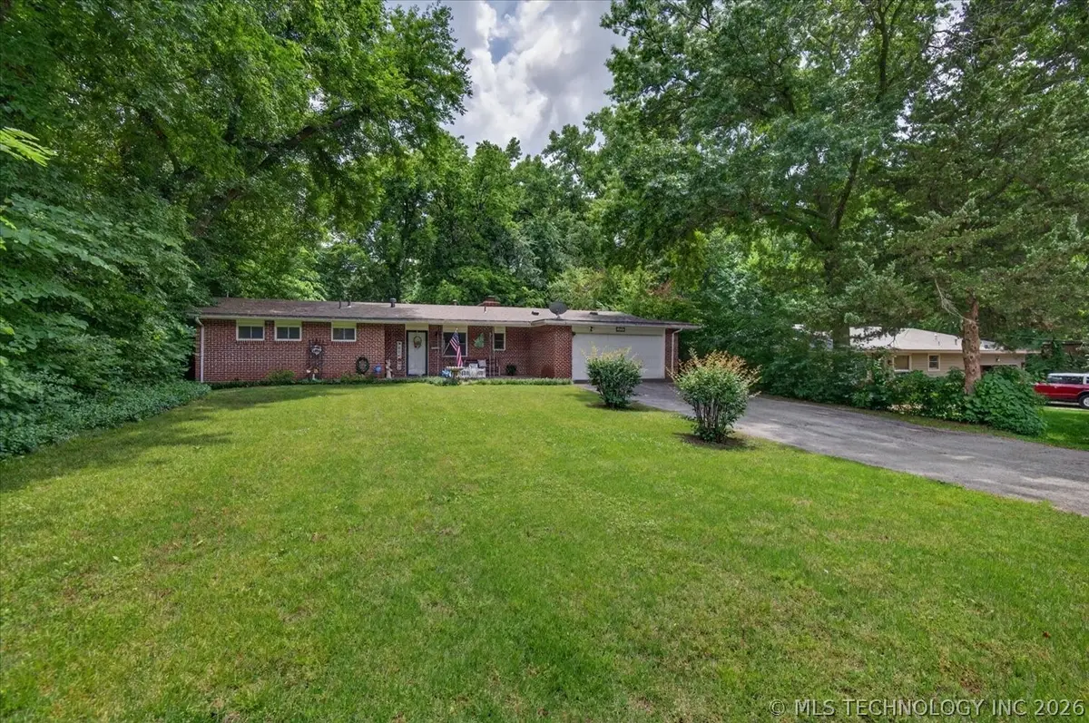 3515 Sheridan Road, Bartlesville, OK 74006 - #1