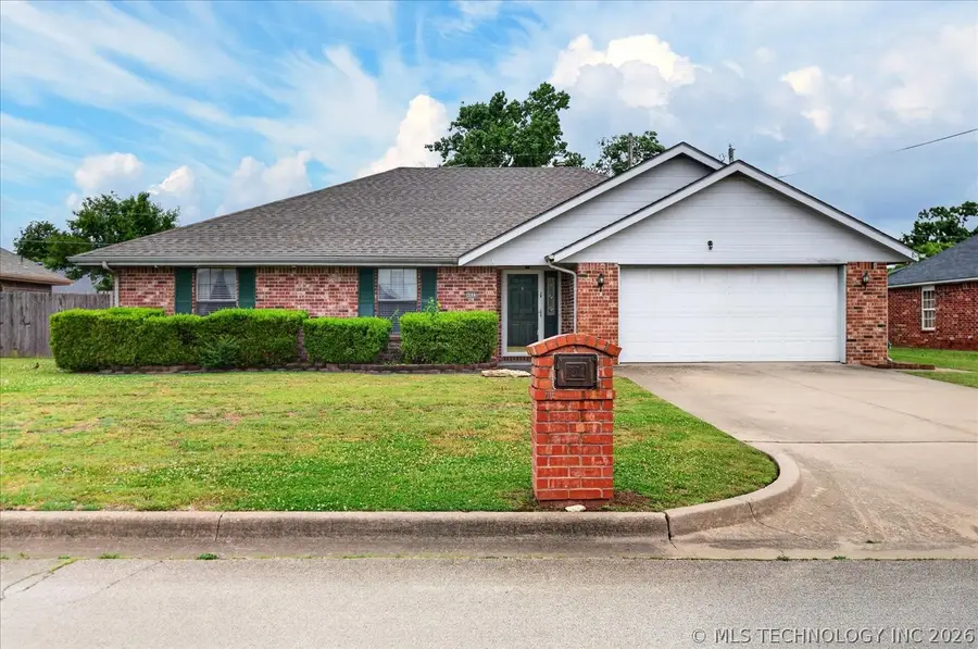 4809 Nebraska Avenue, Bartlesville, OK 74006 - #2