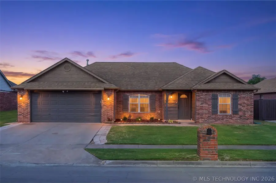 13044 N 132nd East Avenue, Collinsville, OK 74021 - #2