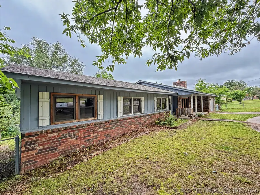 1104 Michael Street, Tahlequah, OK 74464 - #3