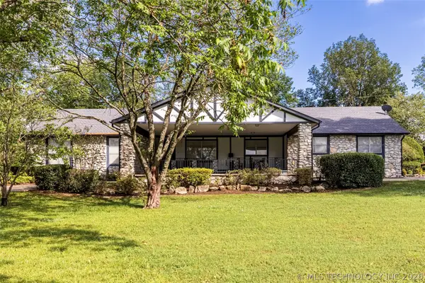 24371 S Lindley Drive, Claremore, OK 74019