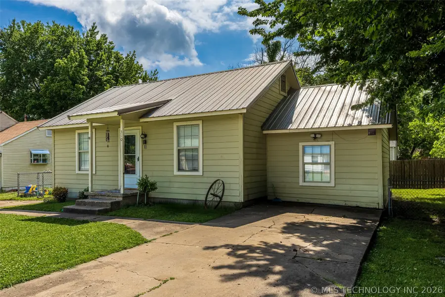 310 N Sawyer Street, Pryor, OK 74361 - #2