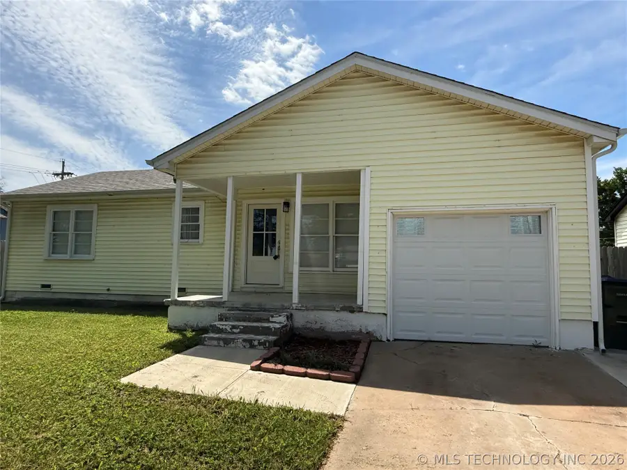 804 N Ash Street, Owasso, OK 74055 - #2